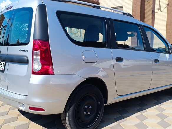 2024 Lada (ВАЗ) Largus I Рестайлинг, серебристый, 1400000 рублей - вид 2