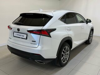 2019 Lexus NX 300 I Рестайлинг, белый, 2599000 рублей, вид 4