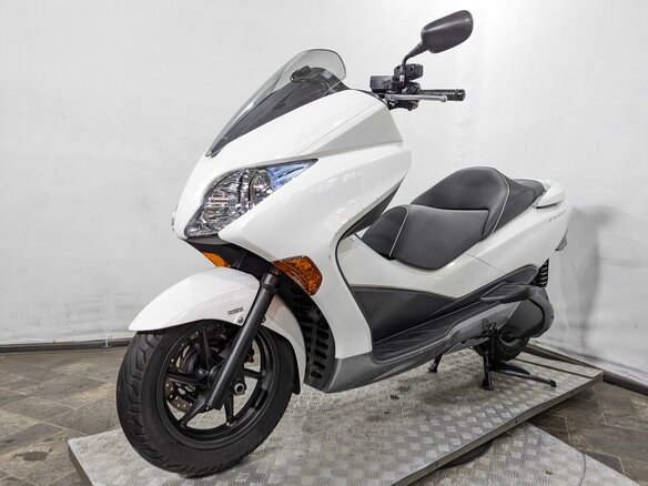 2012 Honda Forza, белый, 335000 рублей - вид 1