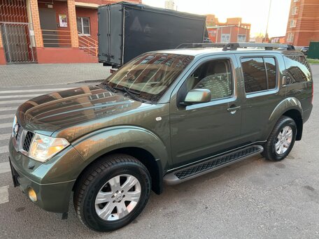 2005 Nissan Pathfinder III, зелёный, вид 1