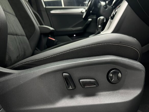2022 Volkswagen T-Roc I (China Market), белый, 1570007 рублей - вид 17