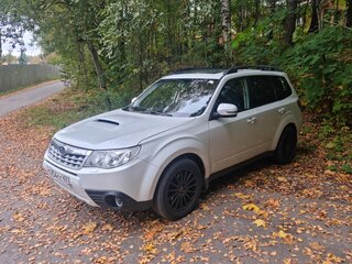 2011 Subaru Forester III Рестайлинг, белый, 2100000 рублей, вид 1