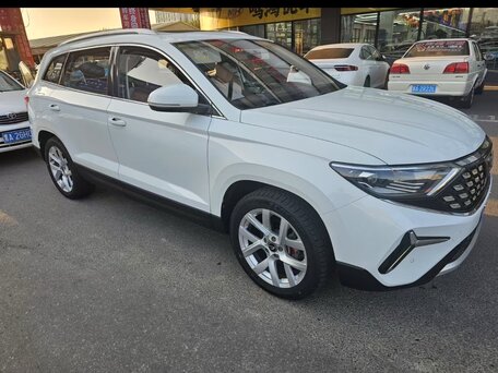 2023 Jetta VS7 I Рестайлинг 1, белый, 1450000 рублей, вид 3