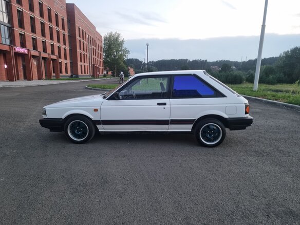 1986 Nissan Sunny N13, белый, 700000 рублей - вид 6