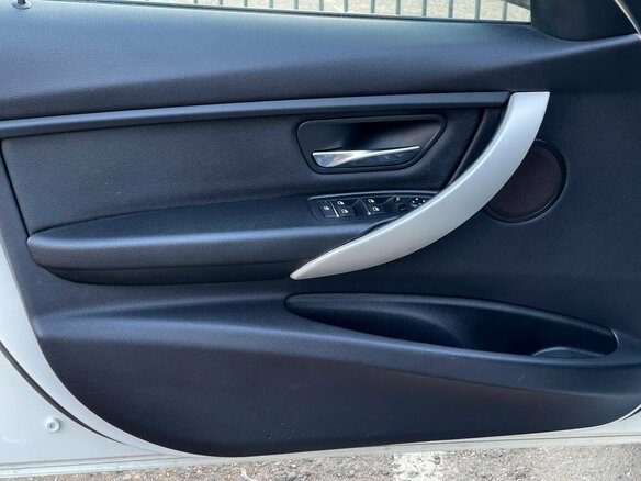 2016 BMW 3 серии 318i VI (F3x) Рестайлинг, белый, 1899000 рублей - вид 14
