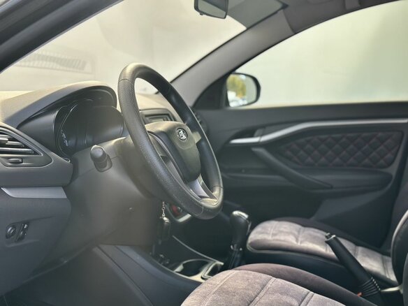 2015 Lada (ВАЗ) Vesta I, чёрный, 720000 рублей - вид 9