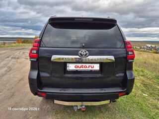 2020 Toyota Land Cruiser Prado 150 Series Рестайлинг 2, чёрный, 5500000 рублей, вид 3