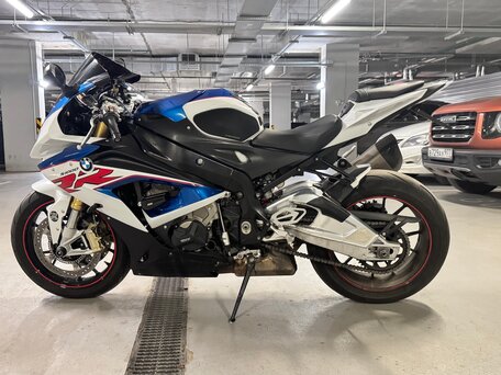 2017 BMW S 1000 RR, белый, 1300000 рублей, вид 4