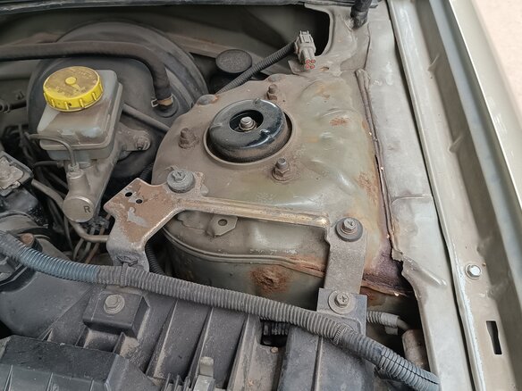 2003 Nissan Maxima V (A33), жёлтый - вид 25