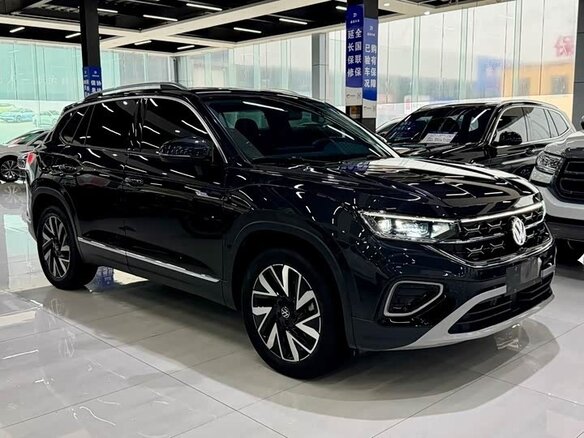 2023 Volkswagen Tayron I Рестайлинг, чёрный, 1870000 рублей - вид 2