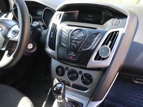 2014 Ford Focus III, серебристый, 625000 рублей - вид 11