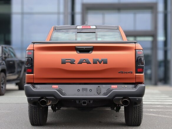2026 Ram 1500 Crew Cab V Рестайлинг, оранжевый, 9010000 рублей - вид 5