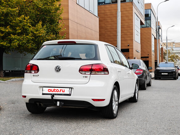 2011 Volkswagen Golf VI, белый, 999000 рублей - вид 6