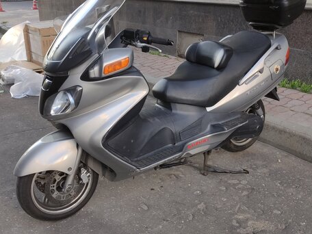 2004 Suzuki Burgman (SkyWave) 650, серебристый, 280000 рублей, вид 1