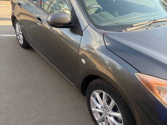 2011 Mazda Axela II Рестайлинг, серебристый, 800000 рублей - вид 3