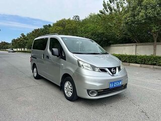 2015 Nissan NV200, серебристый, 1300000 рублей, вид 3