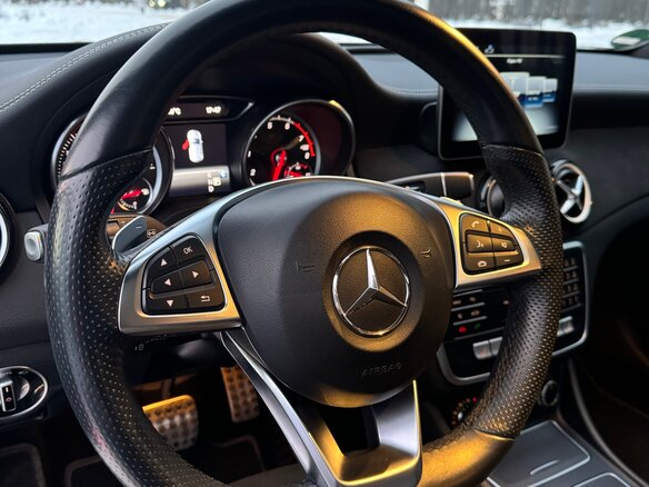 2018 Mercedes-Benz GLA 200 I (X156) Рестайлинг, чёрный, 2800000 рублей - вид 12