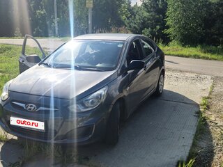 2012 Hyundai Solaris I, серый, 572000 рублей, вид 2