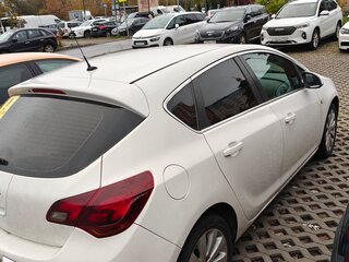 2012 Opel Astra J, белый, 650000 рублей, вид 2