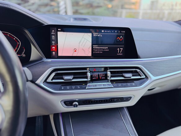 2019 BMW X7 40i I (G07), белый, 8500000 рублей - вид 13