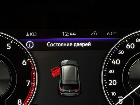 2018 Volkswagen Touareg III, чёрный, 4000000 рублей, вид 5