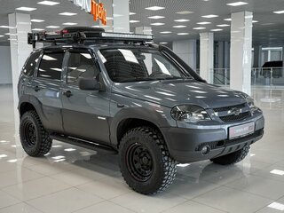 2009 Chevrolet Niva I Рестайлинг, серый, 950000 рублей, вид 3