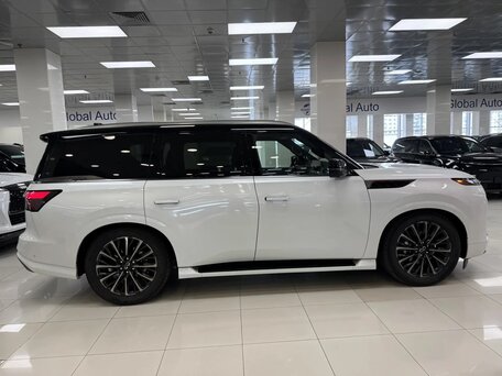 2026 Infiniti QX80 II, белый, 16500000 рублей, вид 4