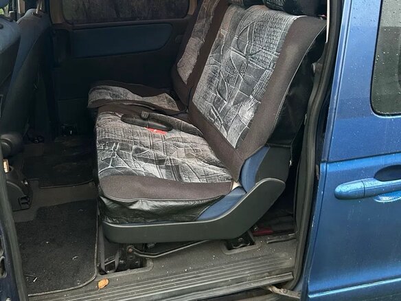 2002 Mercedes-Benz Vaneo, синий, 300000 рублей - вид 7