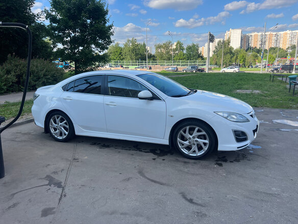 2012 Mazda 6 II (GH) Рестайлинг, белый, 1150000 рублей - вид 1