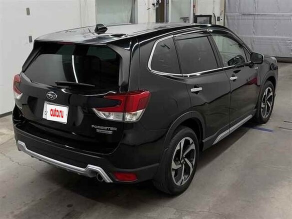 2022 Subaru Forester V Рестайлинг, чёрный, 2420020 рублей - вид 3