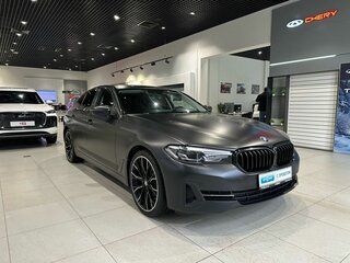 2020 BMW 5 серии 520i VII (G30/G31/G38) Рестайлинг, чёрный, 3900000 рублей, вид 3
