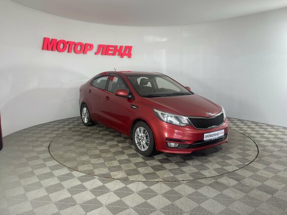 2015 Kia Rio III Рестайлинг, красный - вид 3