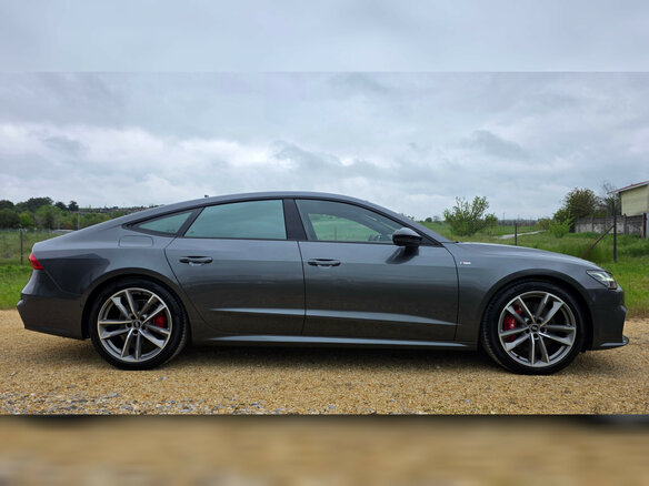 2021 Audi A7 L 55 TFSI II (4K), серый, 7490000 рублей - вид 2