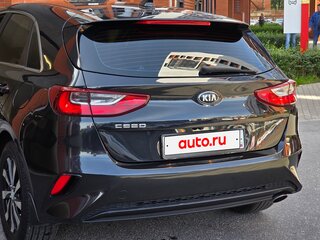 2019 Kia Ceed III, чёрный, 1420000 рублей, вид 3