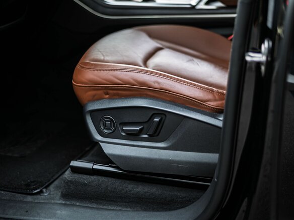 2022 Audi Q8 45 TDI I (4M), чёрный, 6750000 рублей - вид 13