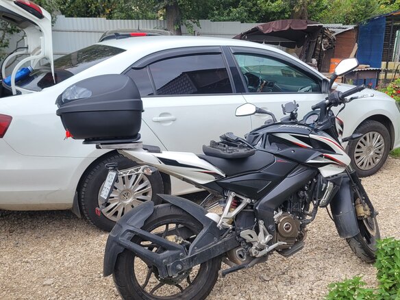 2016 Bajaj Pulsar NS 200, белый, 105000 рублей - вид 1