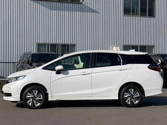 2022 Honda Shuttle II Рестайлинг, белый, 1155000 рублей - вид 9