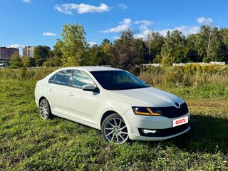 2019 Skoda Rapid I Рестайлинг, белый, 800000 рублей, вид 1