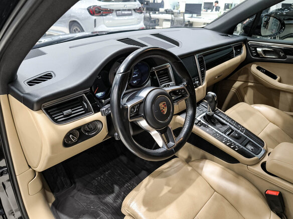 2016 Porsche Macan S Diesel I, чёрный, 4390000 рублей - вид 15