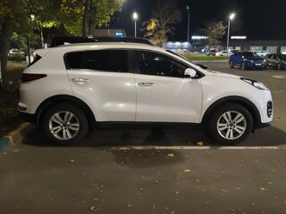 2017 Kia Sportage IV, белый, 1800000 рублей, вид 4