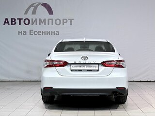 2018 Toyota Camry VIII (XV70), белый, 2300000 рублей, вид 5