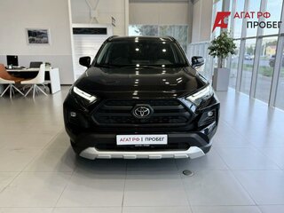 2023 Toyota RAV4 V (XA50), чёрный, 3590000 рублей, вид 2