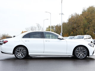 2020 Mercedes-Benz E-Класс 220 d V (W213, S213, C238) Рестайлинг, белый, 4393000 рублей, вид 4