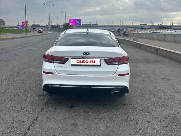 2018 Kia Optima IV Рестайлинг, белый, 1680000 рублей - вид 3