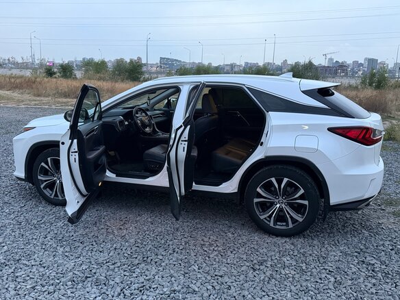 2019 Lexus RX 300 IV, белый, 5400000 рублей - вид 7
