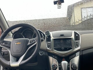2013 Chevrolet Cruze I Рестайлинг, серебристый, 890000 рублей, вид 5