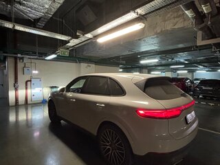 2021 Porsche Cayenne III, серый, 7000000 рублей, вид 5