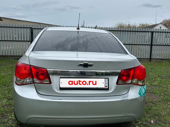 2011 Chevrolet Cruze I, серебристый, 350000 рублей - вид 2