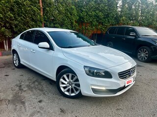 2014 Volvo S60 II Рестайлинг, белый, 1530000 рублей, вид 1