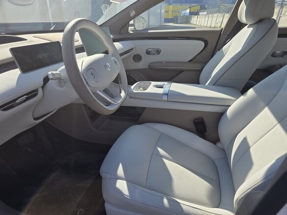 2026 Changan Qiyuan A06 28.39 kWh, серый, 2700000 рублей - вид 20